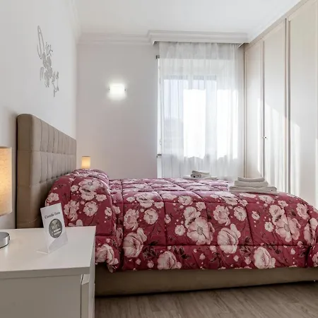 Appartement Cornelia - Metro Cornelia