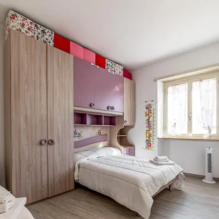 Appartement Cornelia - Metro Cornelia *